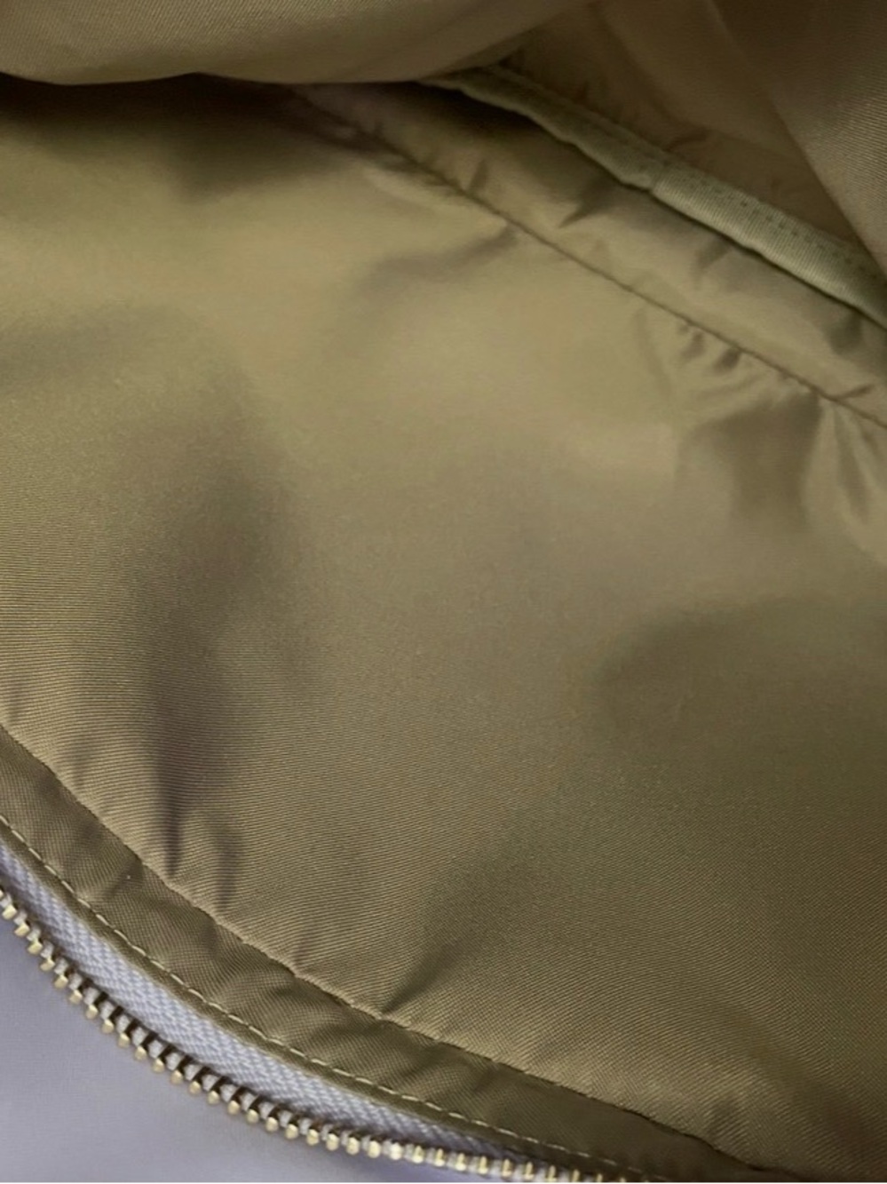 Lilac LULULEMON Everywhere Backpack 22L Metal Hardware - Picture 4 of 4